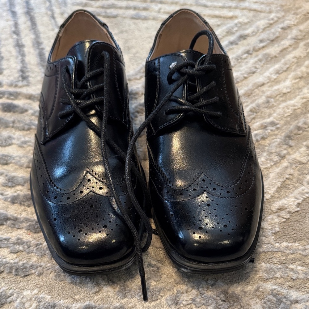 Florsheim Classic Black Leather Boy’s Dress Shoes